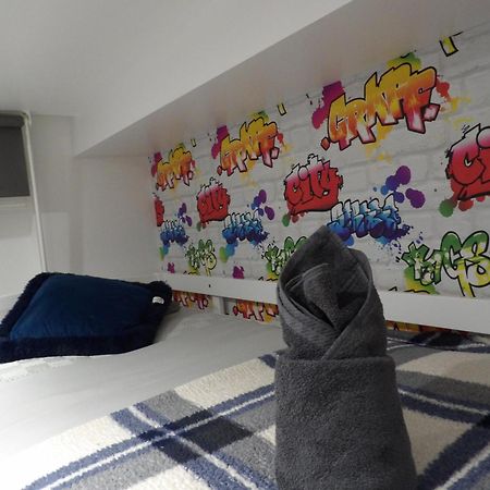 Lovely 3 Bedroom Apartment With Private Garden In Edinburgh City Centre 外观 照片