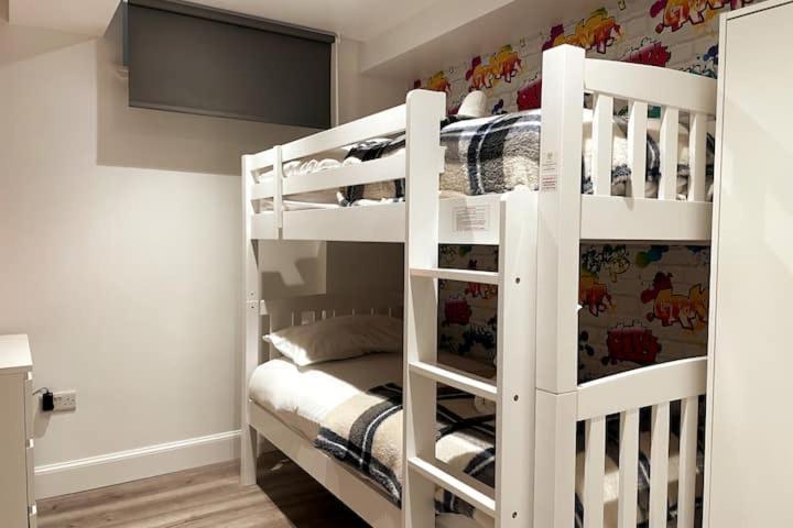 Lovely 3 Bedroom Apartment With Private Garden In Edinburgh City Centre 外观 照片
