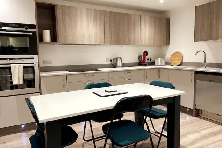 Lovely 3 Bedroom Apartment With Private Garden In Edinburgh City Centre 外观 照片