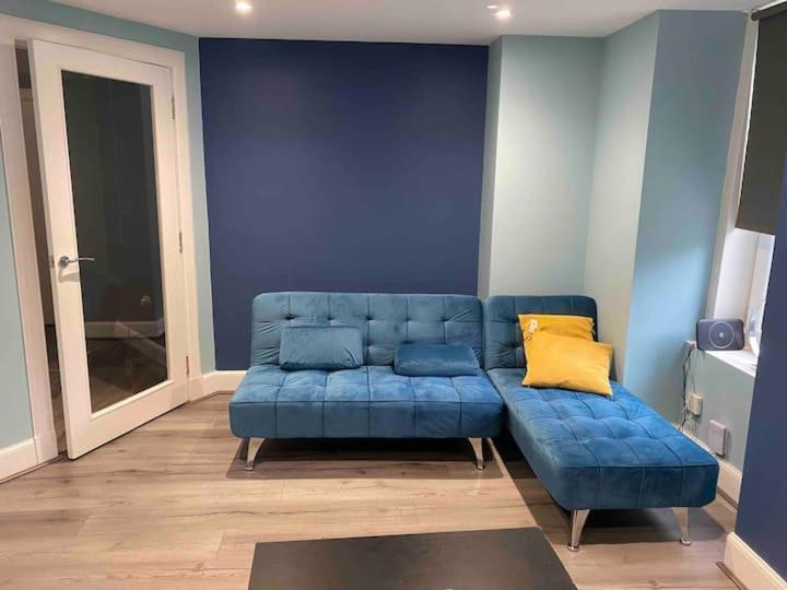 Lovely 3 Bedroom Apartment With Private Garden In Edinburgh City Centre 外观 照片