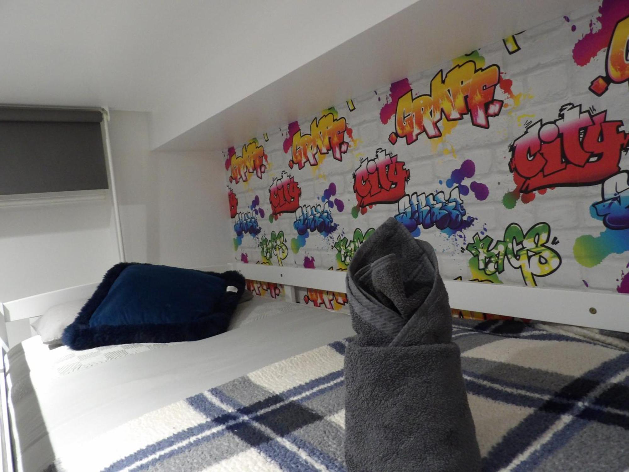 Lovely 3 Bedroom Apartment With Private Garden In Edinburgh City Centre 外观 照片
