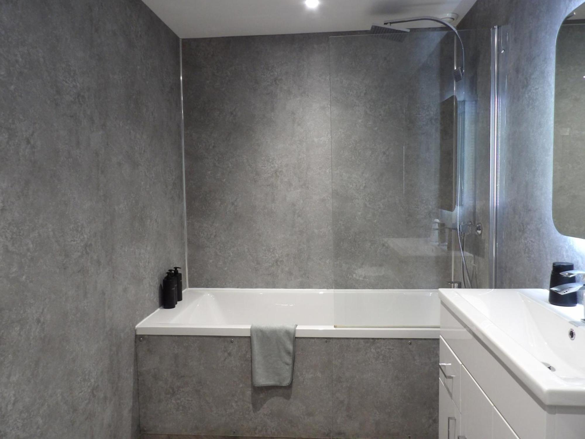 Lovely 3 Bedroom Apartment With Private Garden In Edinburgh City Centre 外观 照片