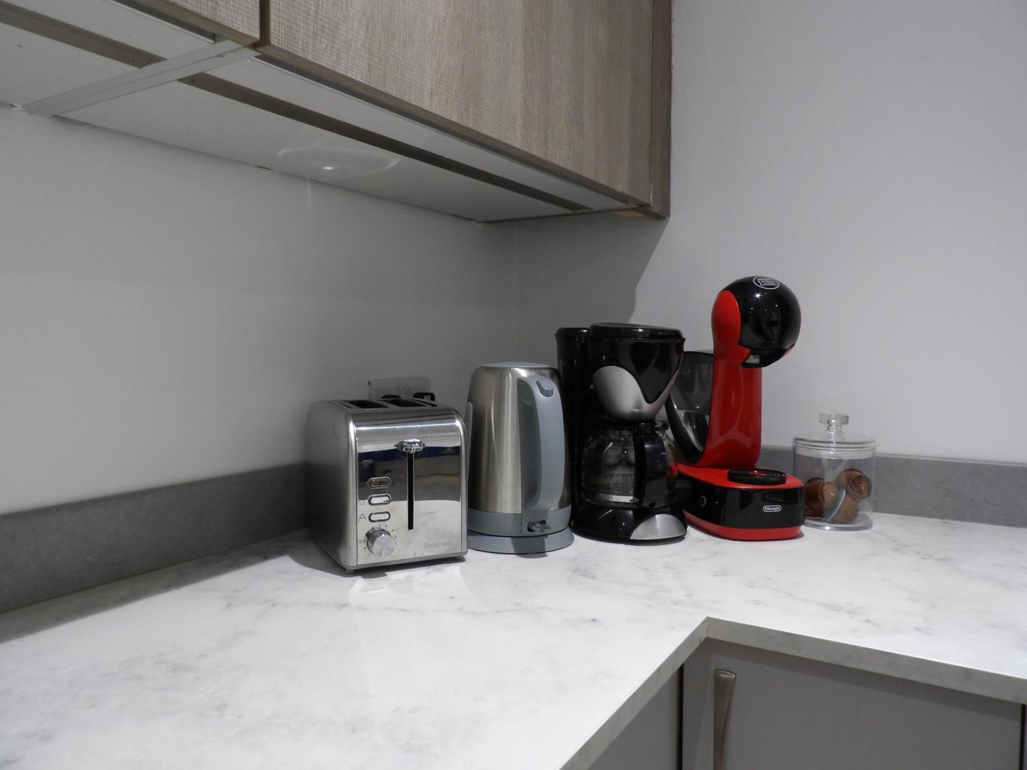 Lovely 3 Bedroom Apartment With Private Garden In Edinburgh City Centre 外观 照片