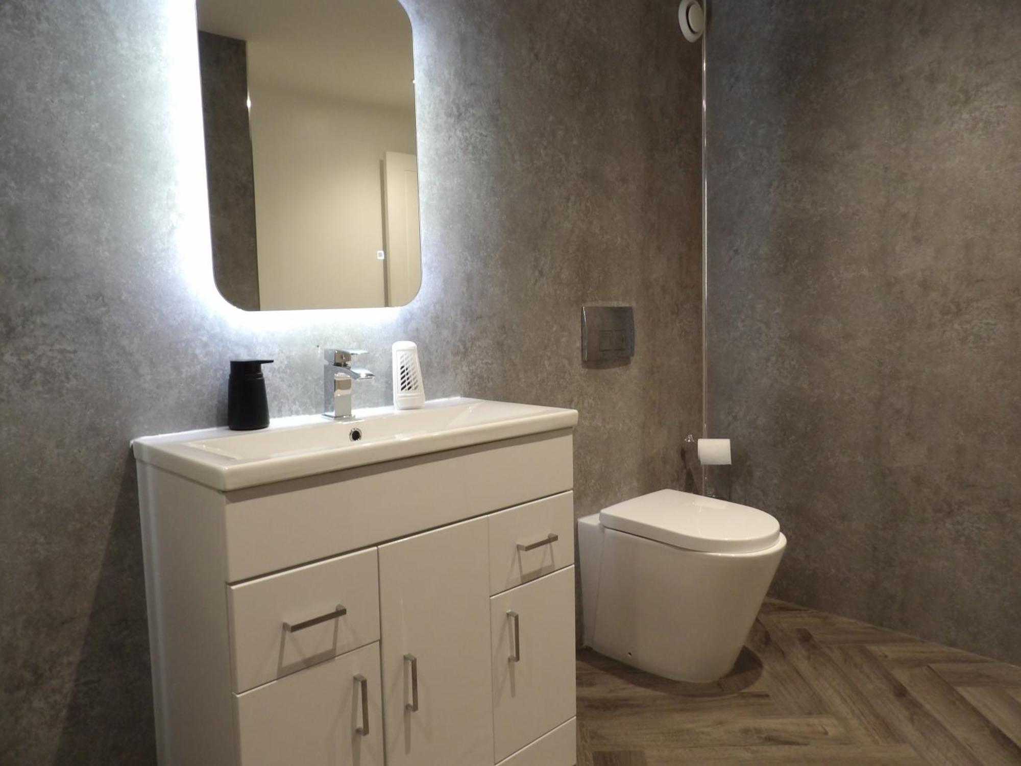 Lovely 3 Bedroom Apartment With Private Garden In Edinburgh City Centre 外观 照片