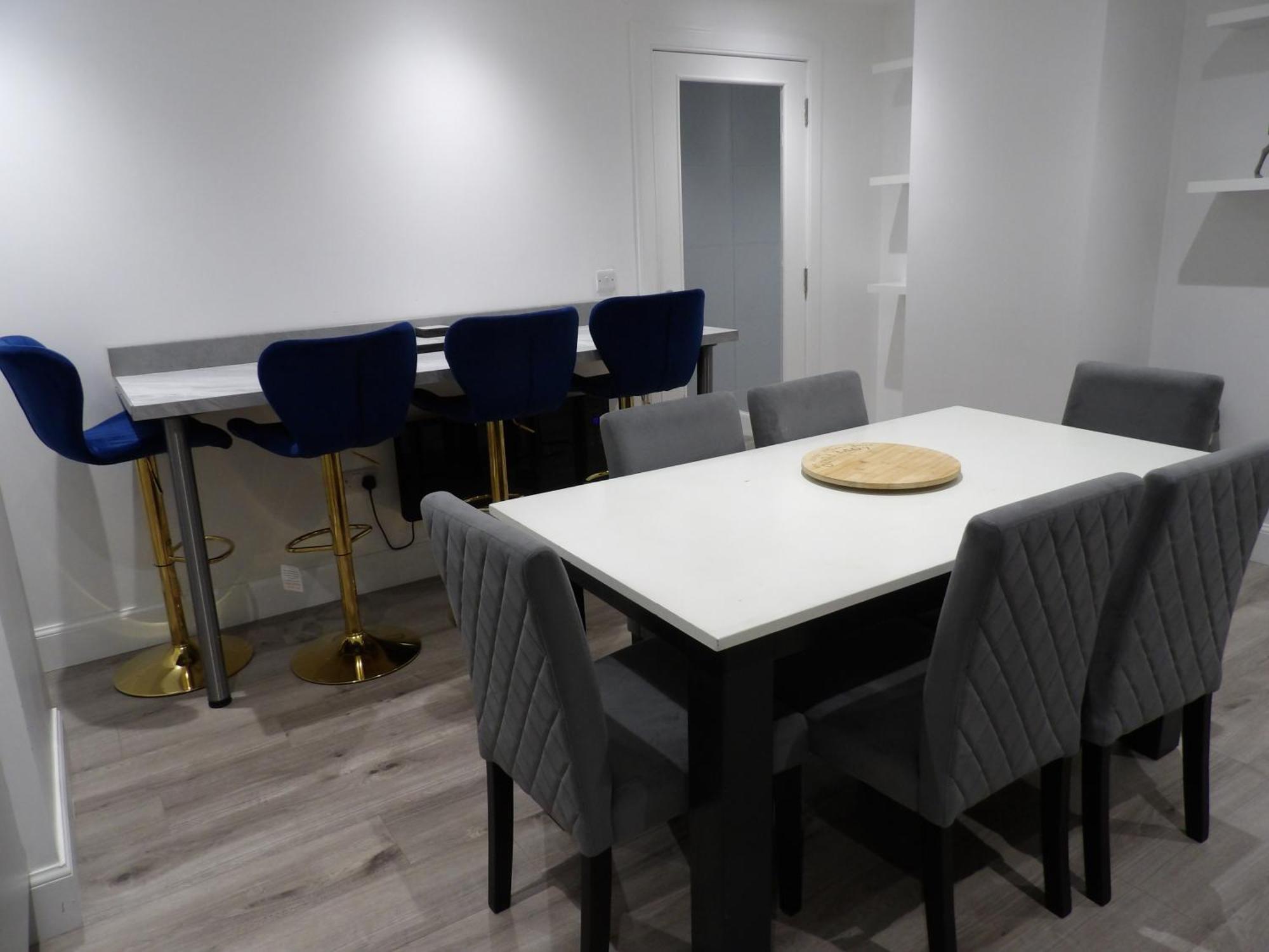 Lovely 3 Bedroom Apartment With Private Garden In Edinburgh City Centre 外观 照片